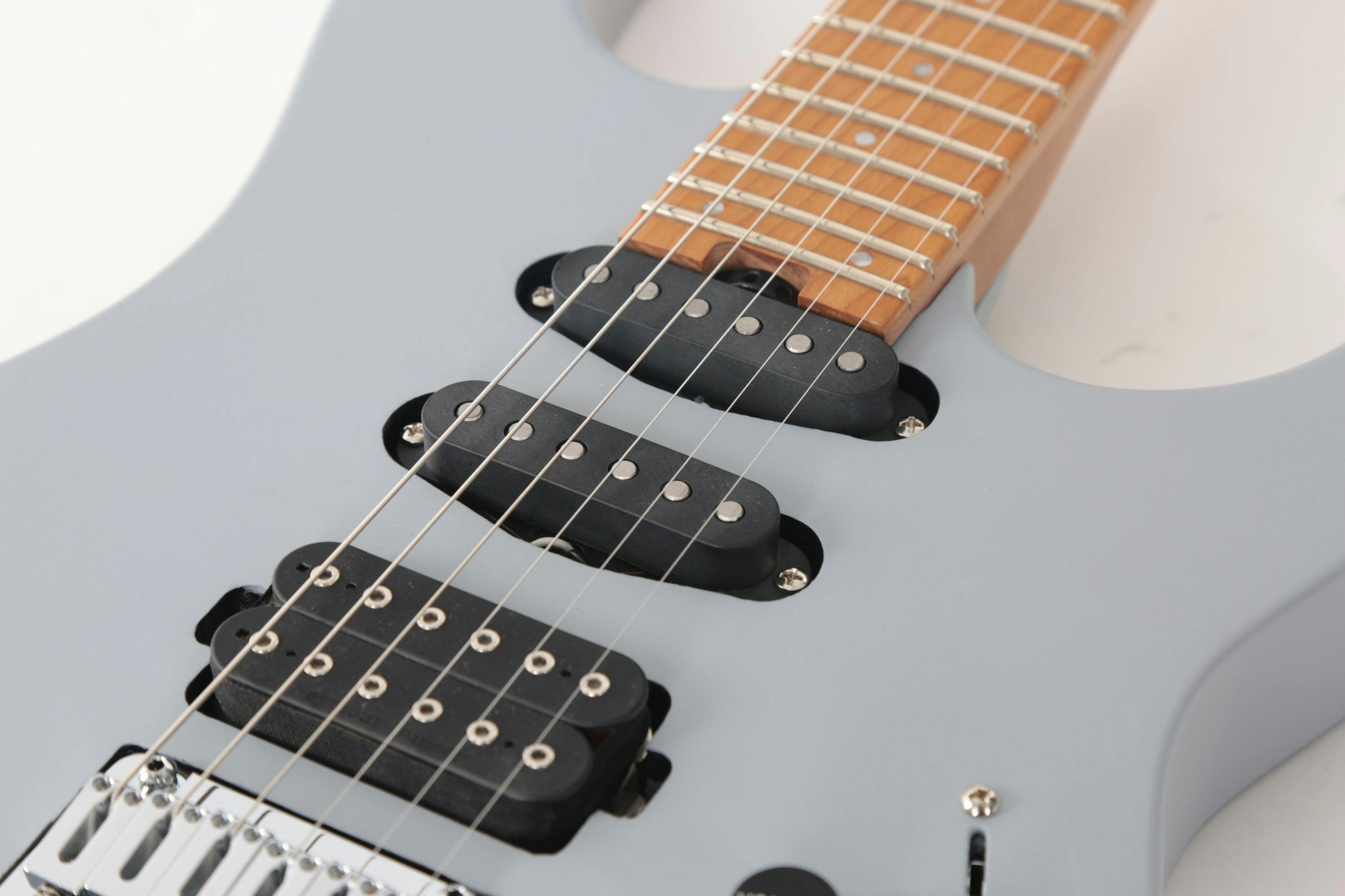 B Stock : Charvel Pro Mod DK24 Dinky HSS 2PT in Primer Grey